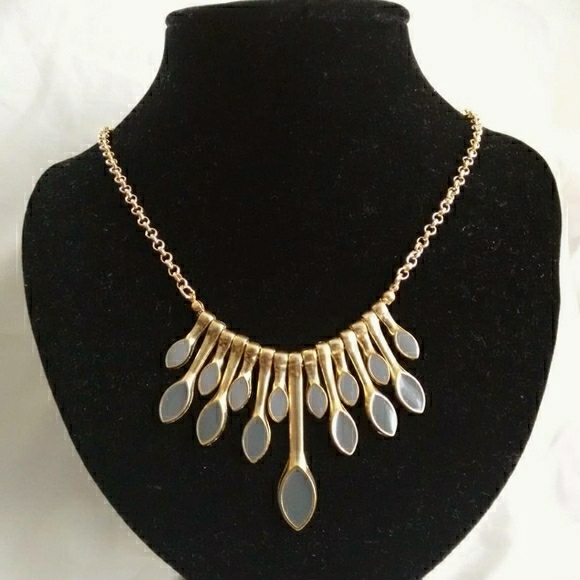 Lot of 4 necklaces. - Picture 5 of 5